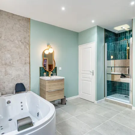 L'evasion ~ Balneo ~ Sauna Apartment Rouen